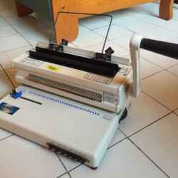 ENGARGOLADORA MARCA ZEBRA 334